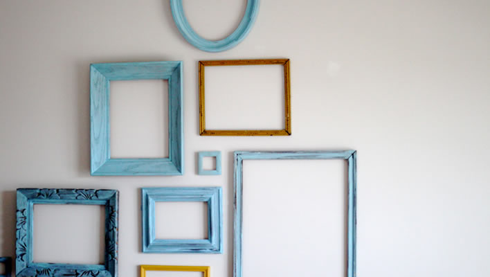 Decorating with empty picture frames