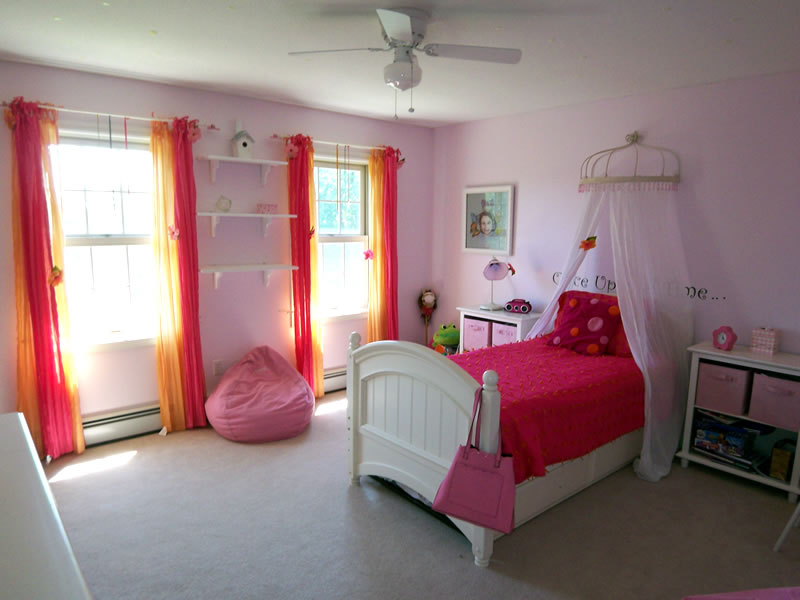 Tangerine and pink girls room