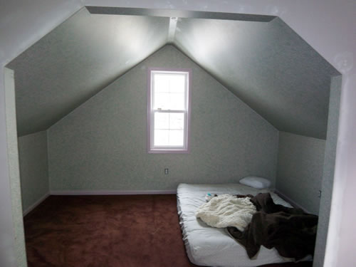 master bedroom sitting area - before