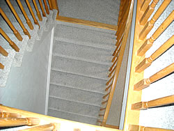 What is the Best Paint for Wooden Stairs? Essential Tips to Consider