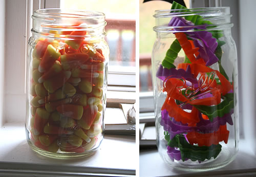 halloween treats in mason jars