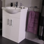 Thinking of an en-suite? Think about bathroom furniture