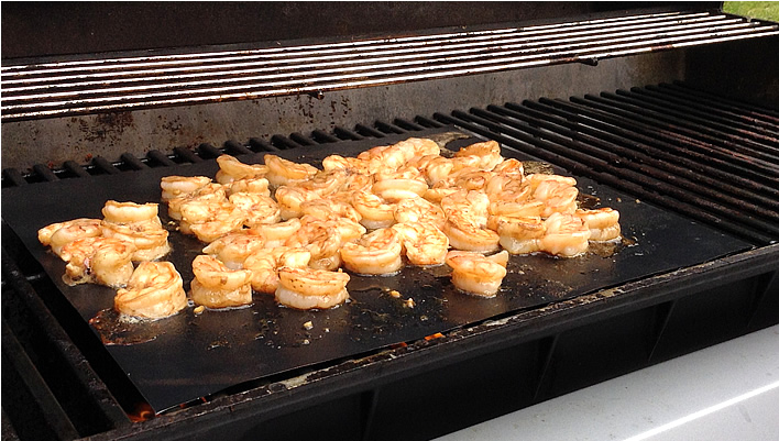 Grilling Shrimp on the Grill Mat