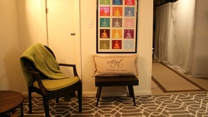 Creating a meditation corner in my laundry room #meditation #beforeandafter #laundry #diy #yourhomeonlybetter