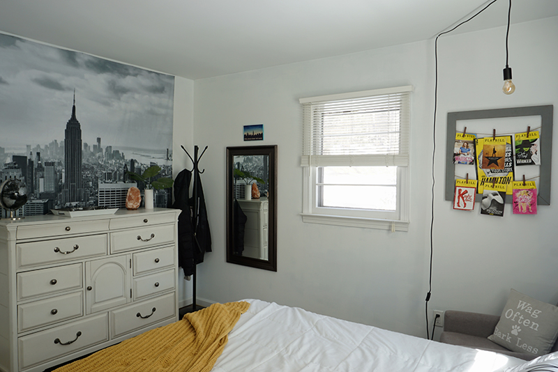 Minimalist Bedroom: A Teen's DIY Story